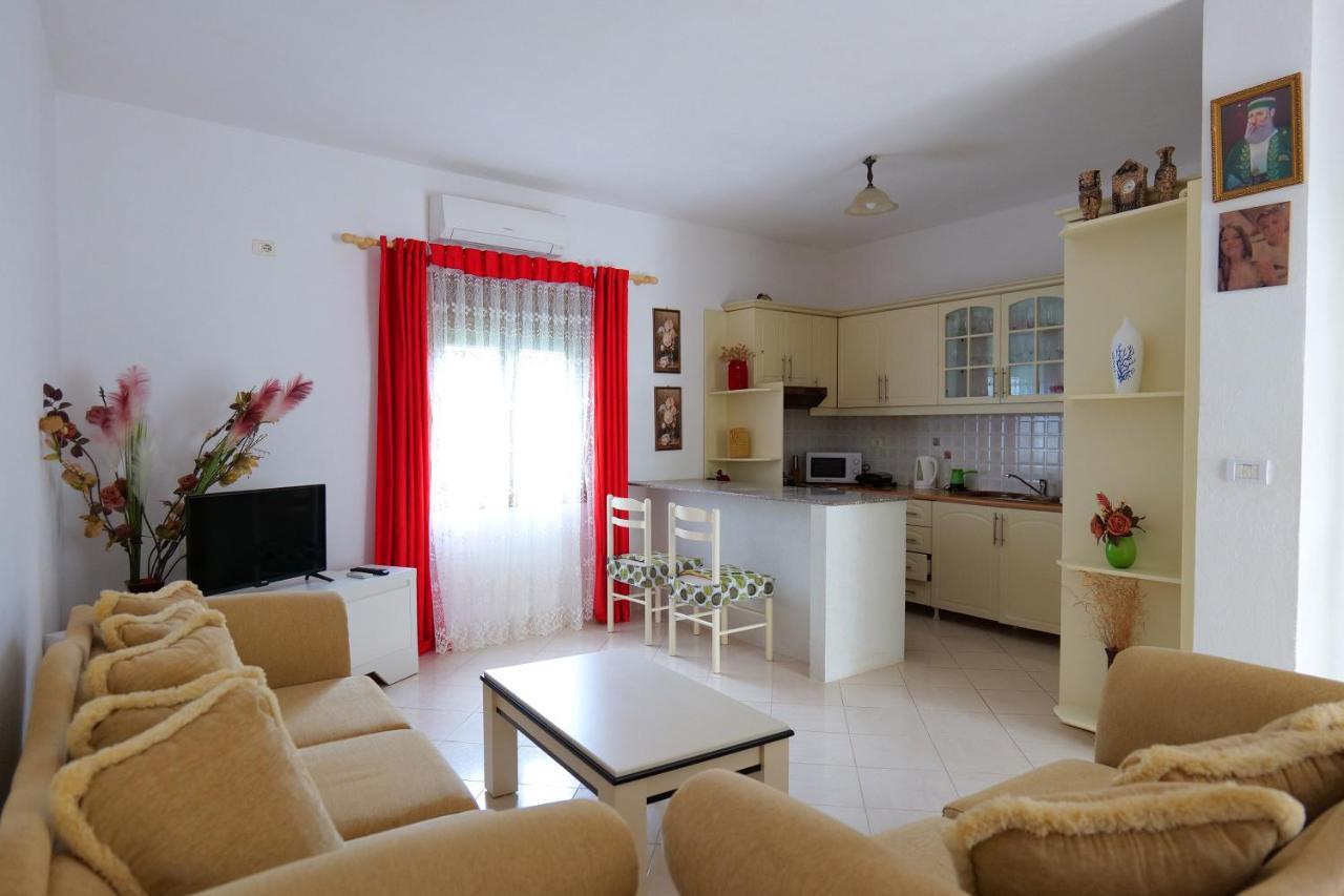 Vila Fredi Ksamil Esterno foto