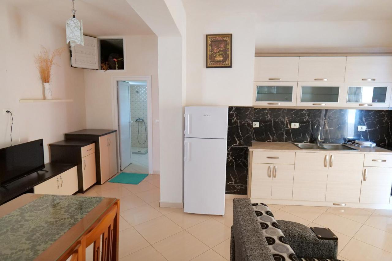 Vila Fredi Ksamil Esterno foto
