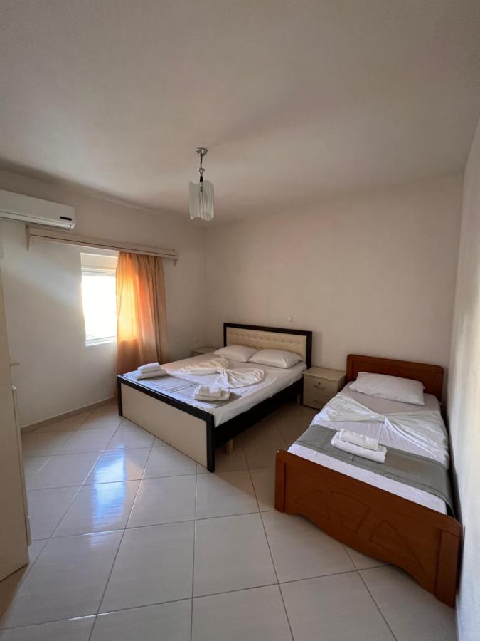 Vila Fredi Ksamil Esterno foto
