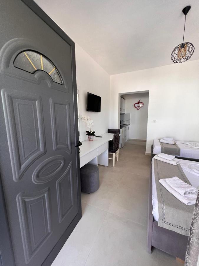 Vila Fredi Ksamil Esterno foto